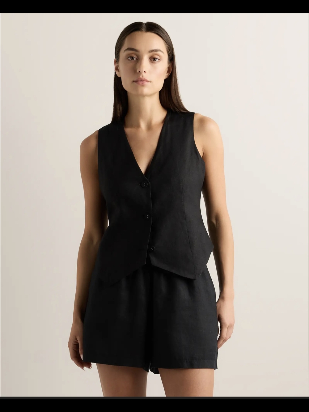 Quince Black Sleeveless V-Neck Buttoned Linen Vest